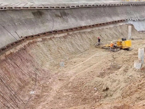 姑苏基坑边坡加固